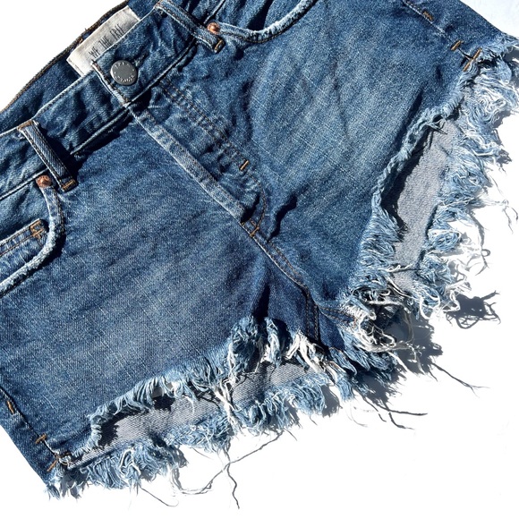 Free People We the Free Cayman Blue Denim Loving Good Vibrations Cutoff Shorts - Picture 5 of 8